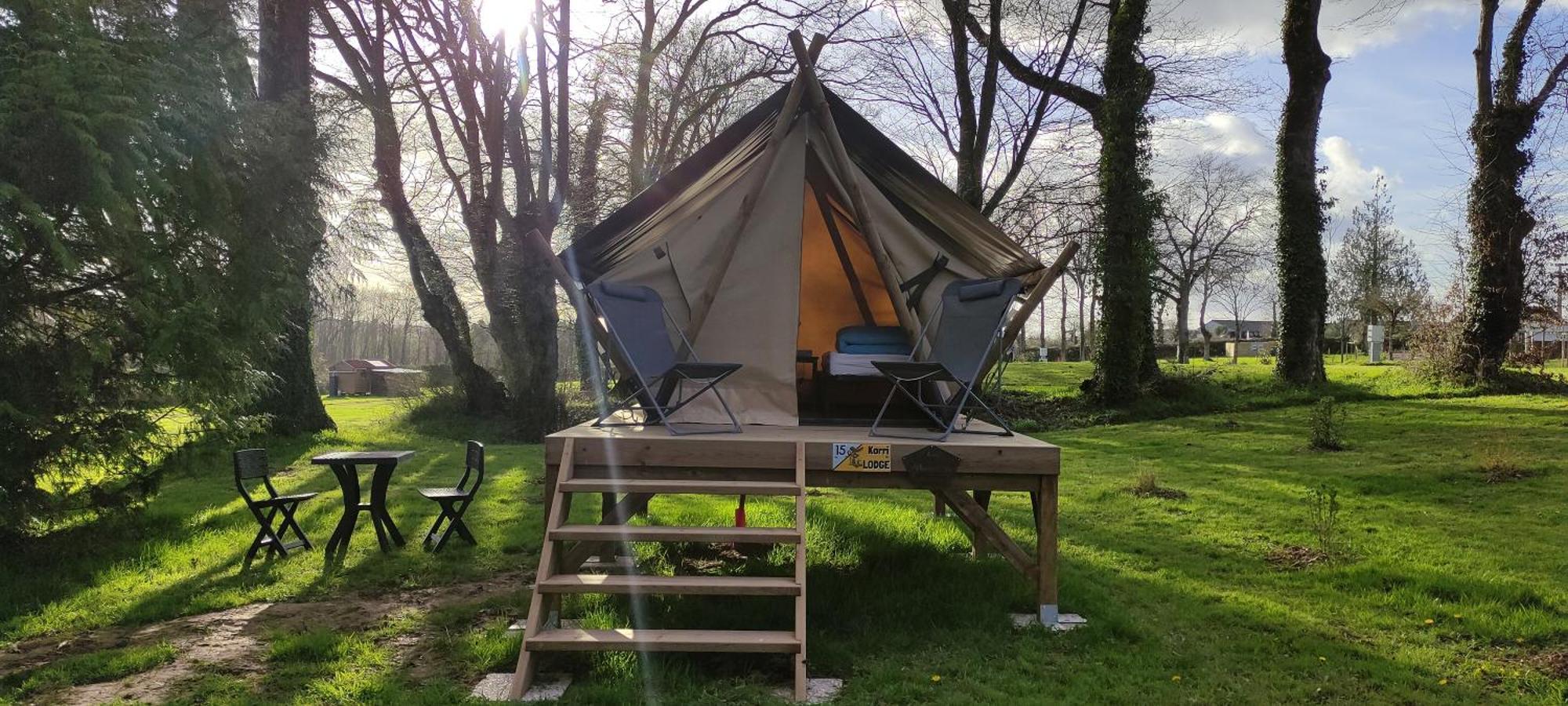 Camping Le Val Aux Fees - Broceliande Concoret Exterior photo