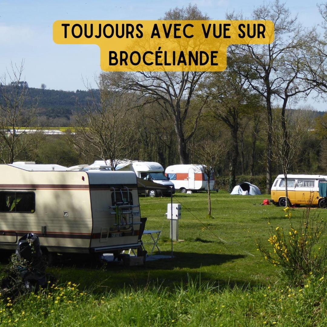 Camping Le Val Aux Fees - Broceliande Concoret Exterior photo
